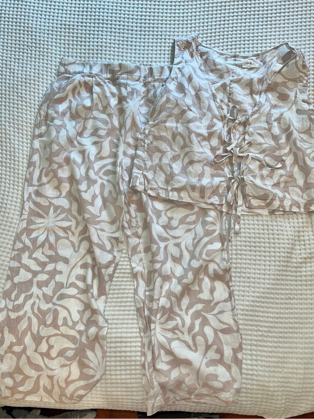 Loft Lou & Grey Women's Beige & White Printed Linen Set Size Medium